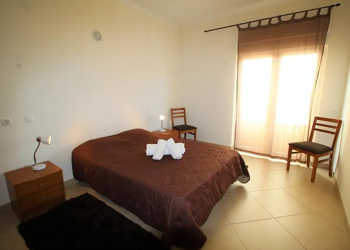 Apartman T1 Da Rocha/1ª Linha *